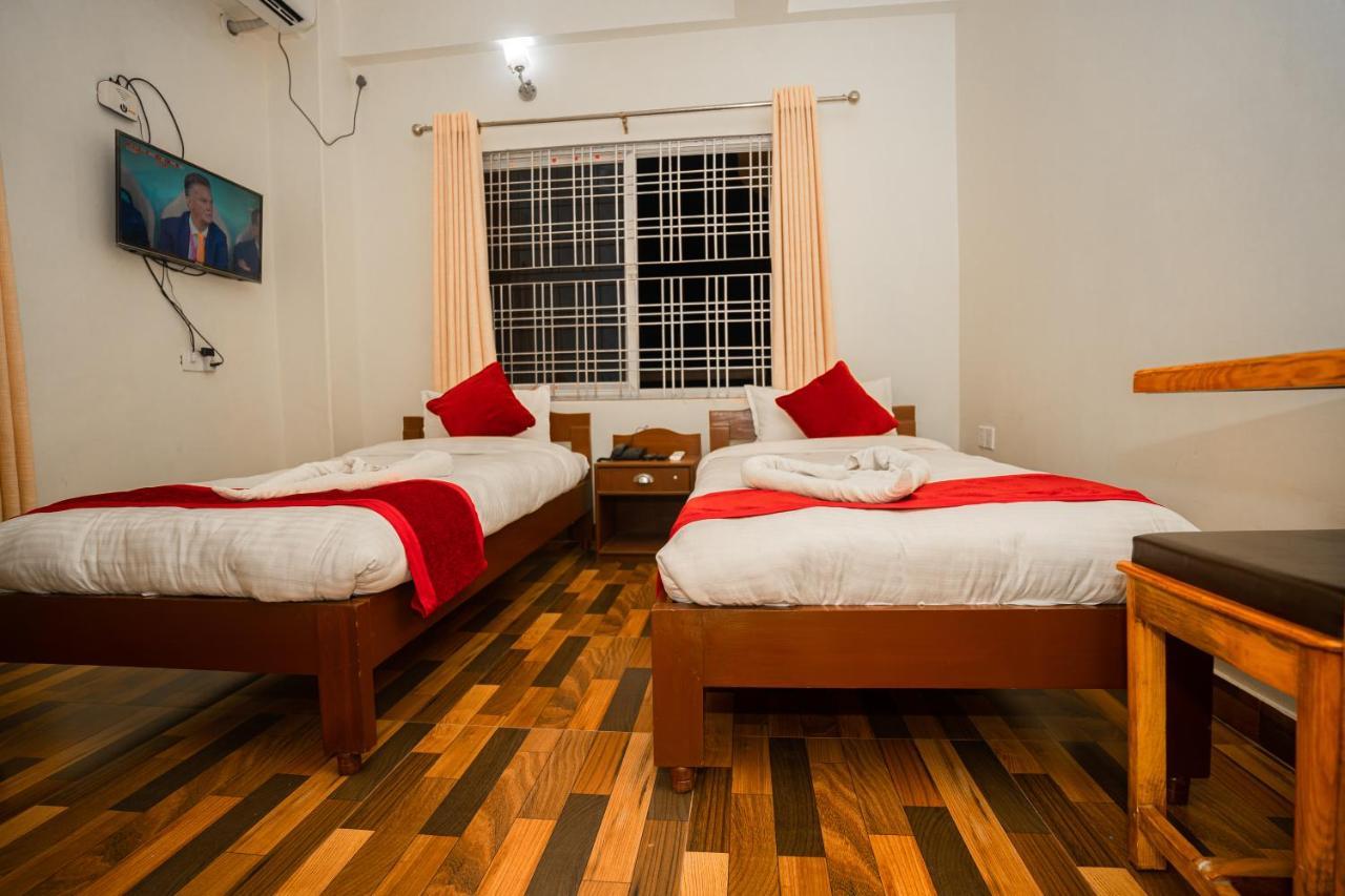 Hotel Dela Mount Pokhara Exterior foto